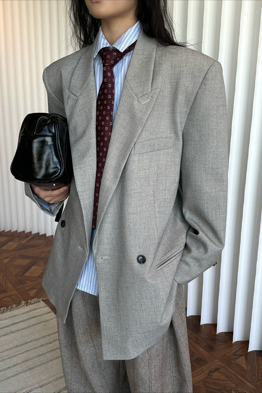 Structured Wide Shoulder Blazer