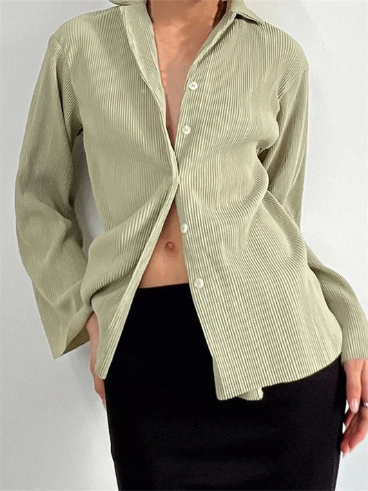 Pleated V-neck Button-Down Bloshope
