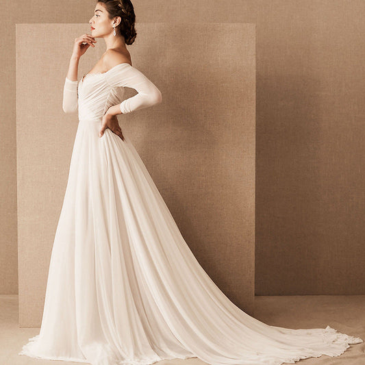 Vintage Off-Shoulder Outdoor Wedding Dress