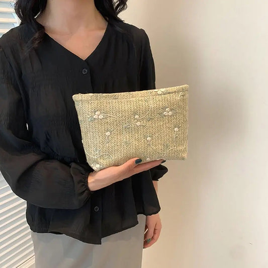 Rattan Handheld Straw Clutch Wristlet