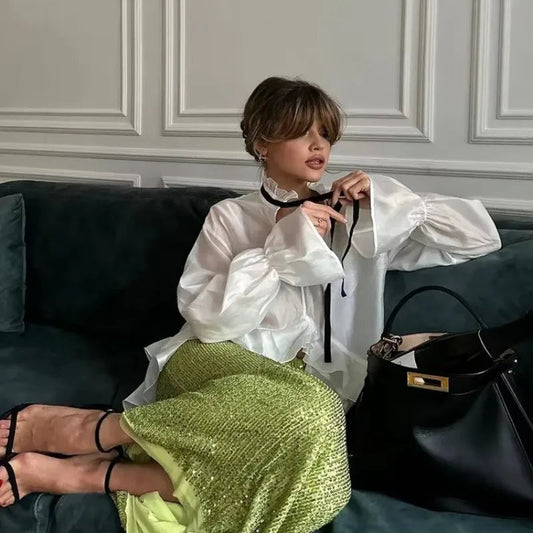 Loose White Ruffled Bloshope