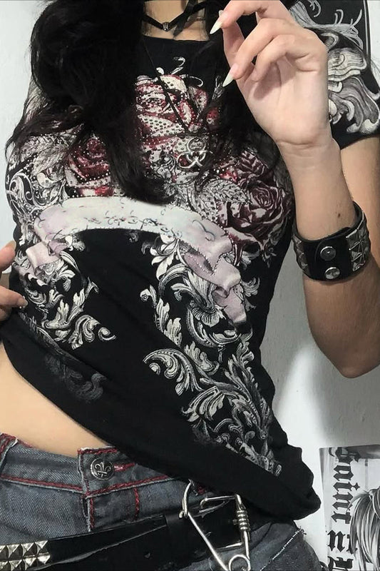 Gothic Print Fitted Crew Neck T-Shirt