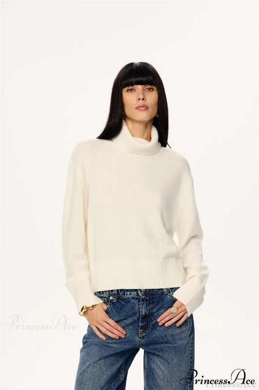 Soft Lazy-Style Turtleneck Short Pullover Sweater