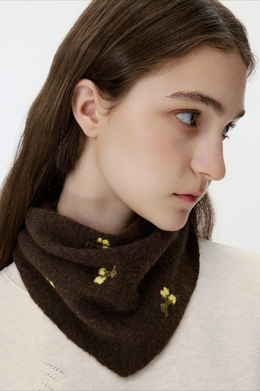 Wool Vintage Flower Embroidered Knitted Scarf