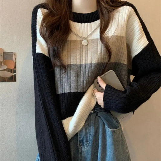 Multi-Color Splicing Lazy Style Slimming Sweater