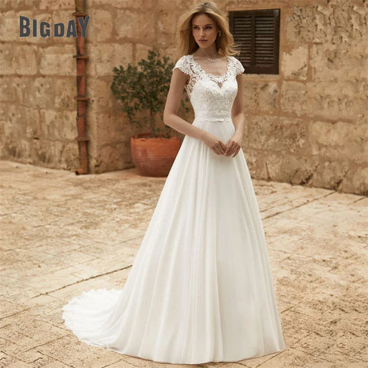 Elegant Lace Long Train Bridal Wedding Dress