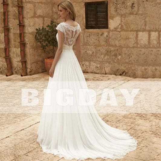 Elegant Lace Long Train Bridal Wedding Dress