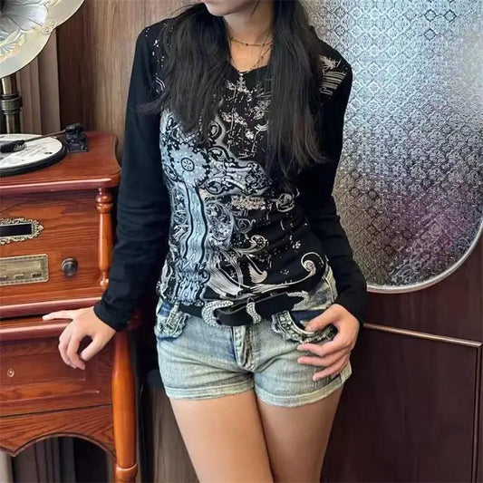 Antique Mysterioshop Black Plunge-neck Bloshope