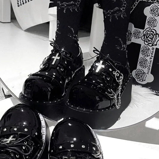 Dark Halloween Cupcake Shoe