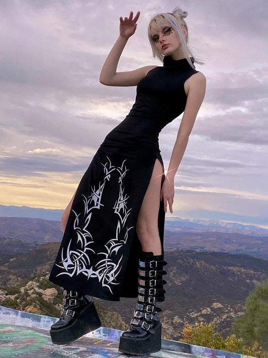 Sleeveless Mysterioshop Full-Length Dress