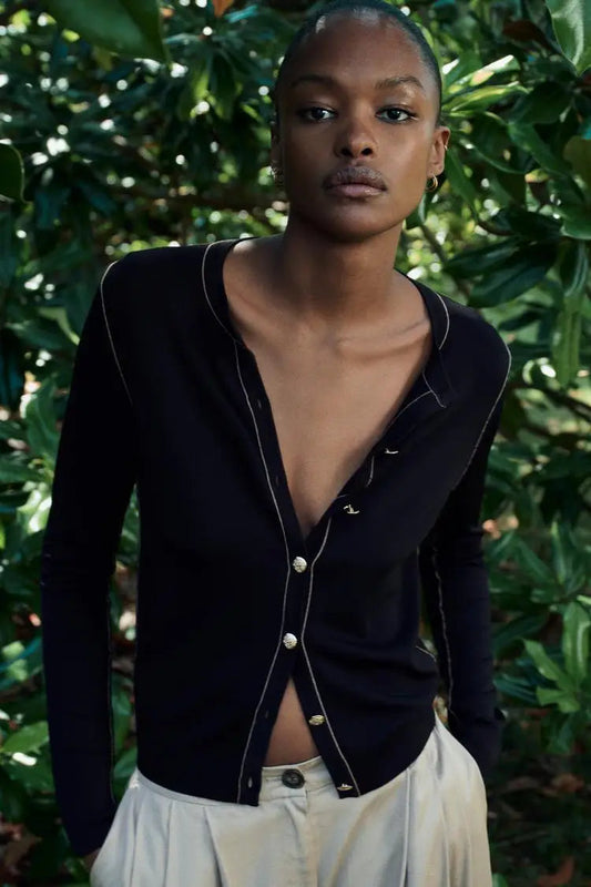 Slim Fit Contrast Edge Round Neck Cardigan