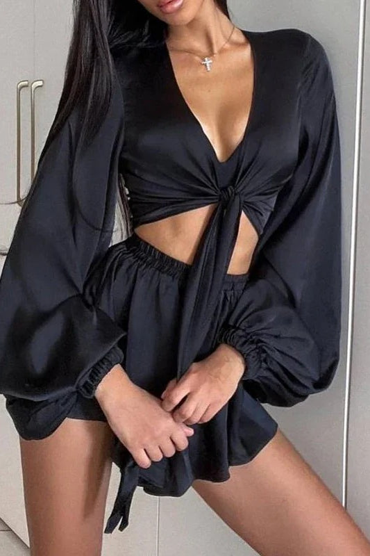Front Tie Low Cut Full Sleeve Crop Top Flow Shorts Two Pieces Set