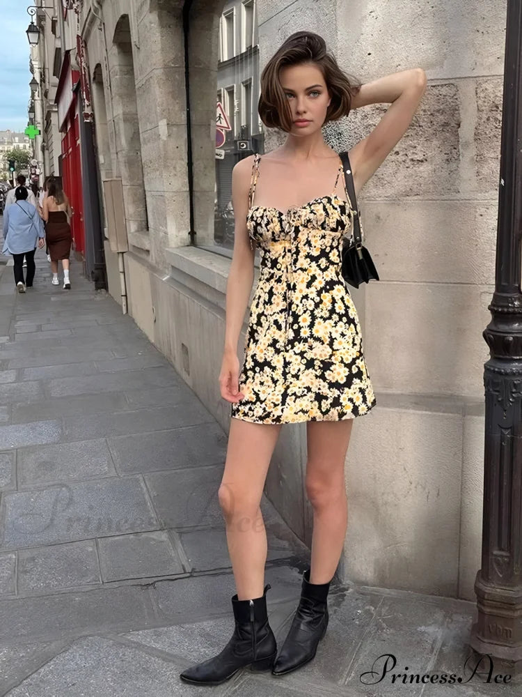 Daisy Printed Graceful Floral Short Dress Dresses