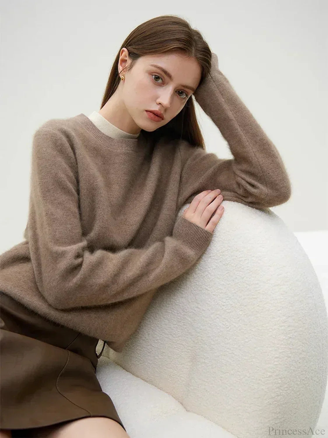 Velvety Pullover Knitted Tea Brown Sweater